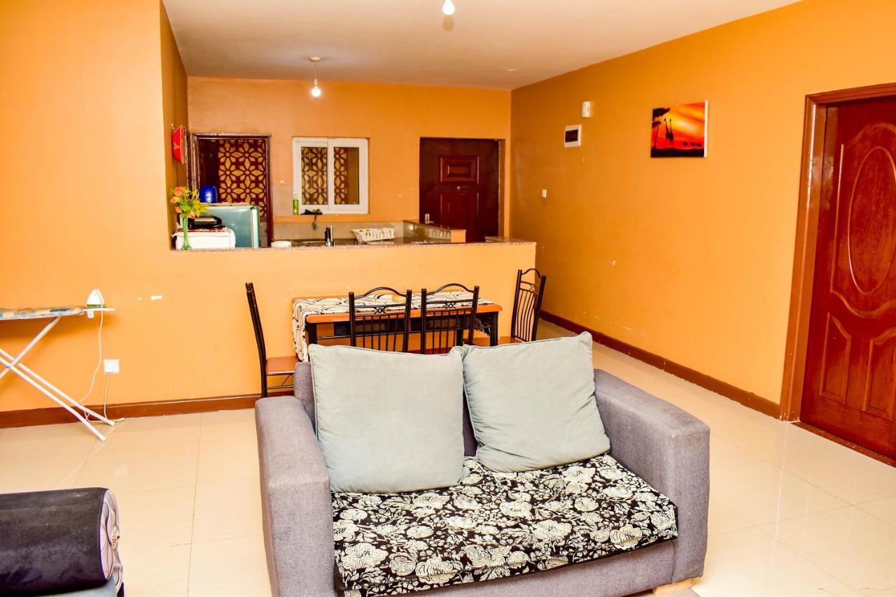 Apex Furnished Apartments Найроби Экстерьер фото